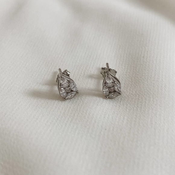 Sterling Pear Marquise Cluster Stud Earrings - Picture 3 of 9